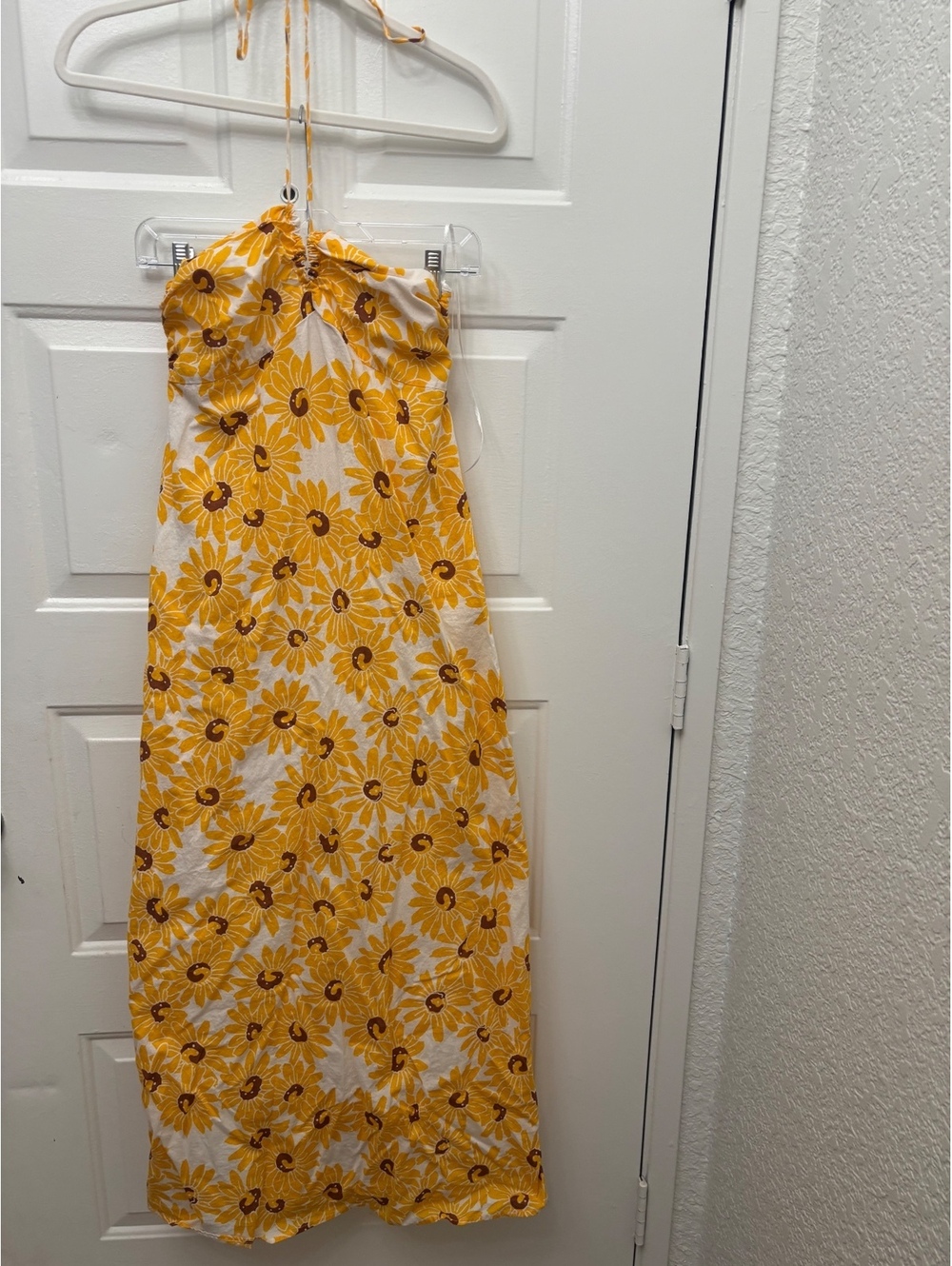 (MNG) Yellow & White Floral Print Halter Neck Maxi Dress XS